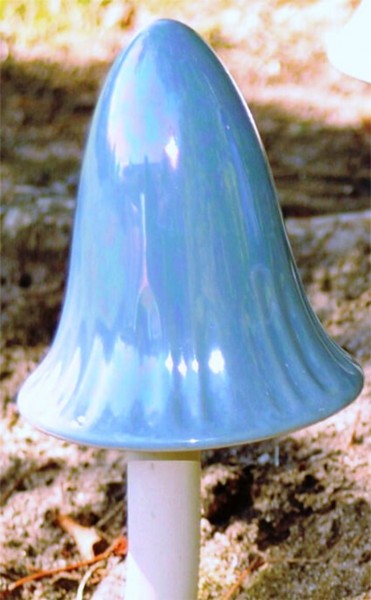 dänischer Klangpilz "Eldar" hellblau-perlmutt Größe M 30 cm Ø 8 cm Keramik frostfest